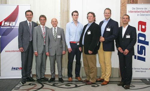 Internet Summit Austria: TV & Internet - Wie schauen wir morgen fern? Gruppenbild Teilnehmer Internet Summit Austria 2011