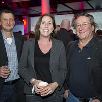 Networken und die Gesellschaft genie&szlig;en.