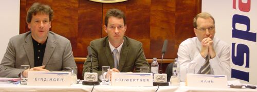 <h2>Der neue ISPA Präsident Schwertner setzt die inhaltlichen Schwerpunkte der Arbeit des Providerverbands für 2003</h2> ISPA Präsident Schwertner