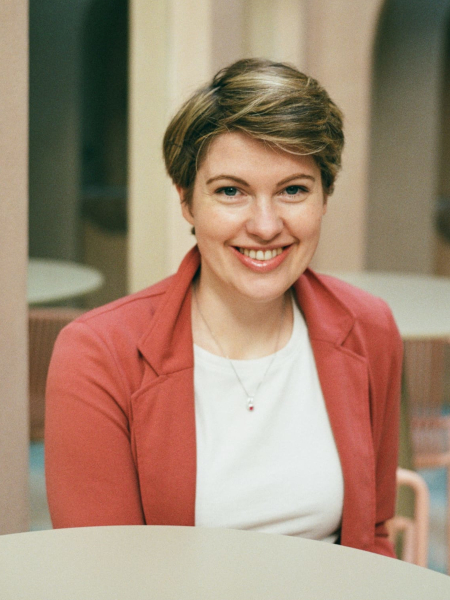 Portrait Birgit M&uuml;hl